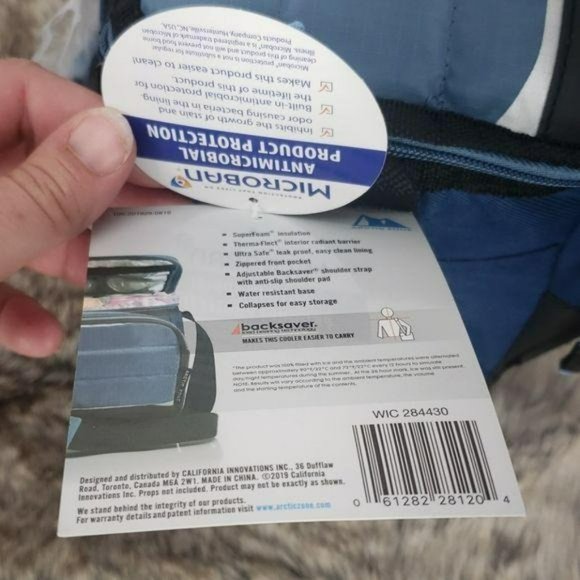 Arctic Zone‎ Ultimate Collapsible 12 can Cooler - Picture 6 of 8